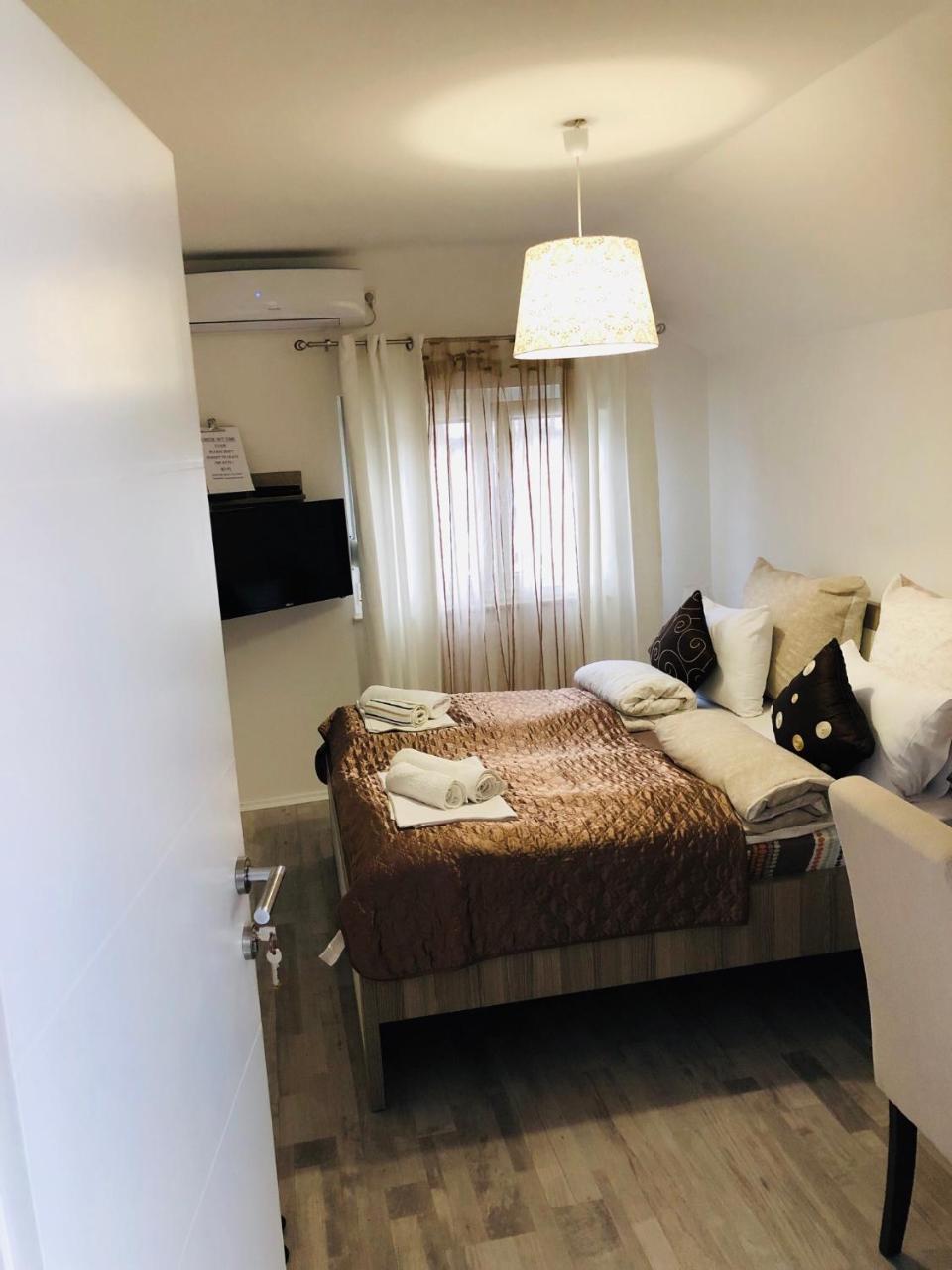 Panorama Apartment *